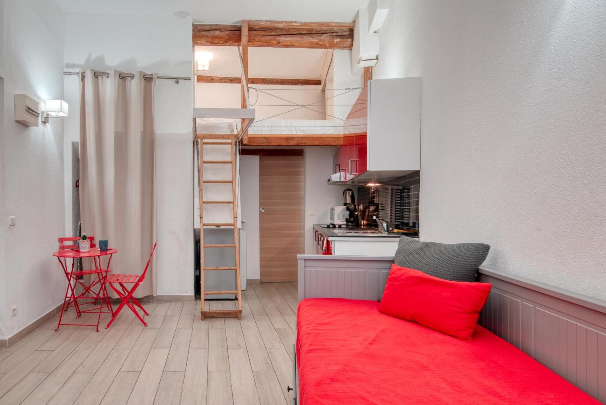 Tres Beau Idealement Situe Centre *